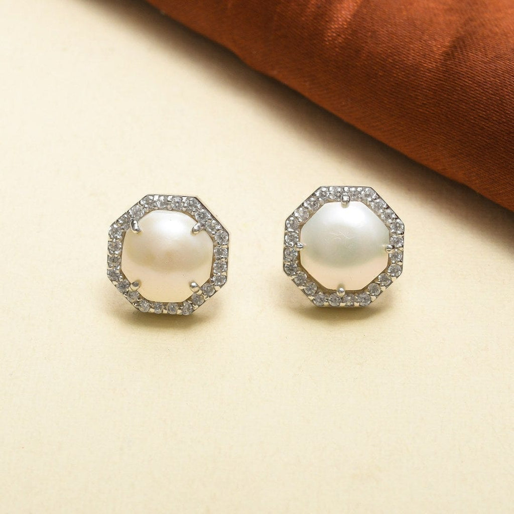 Mother of Pearl Pure Silver Ear Stud